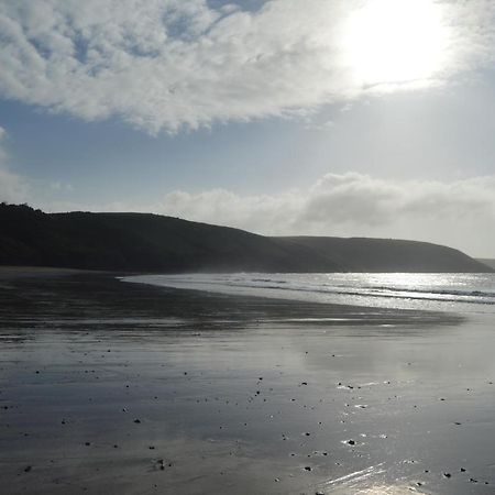 Вилла Galwad Y Mor A Coastal Escape In Pembrokeshire'S National Parks Lamphey Экстерьер фото