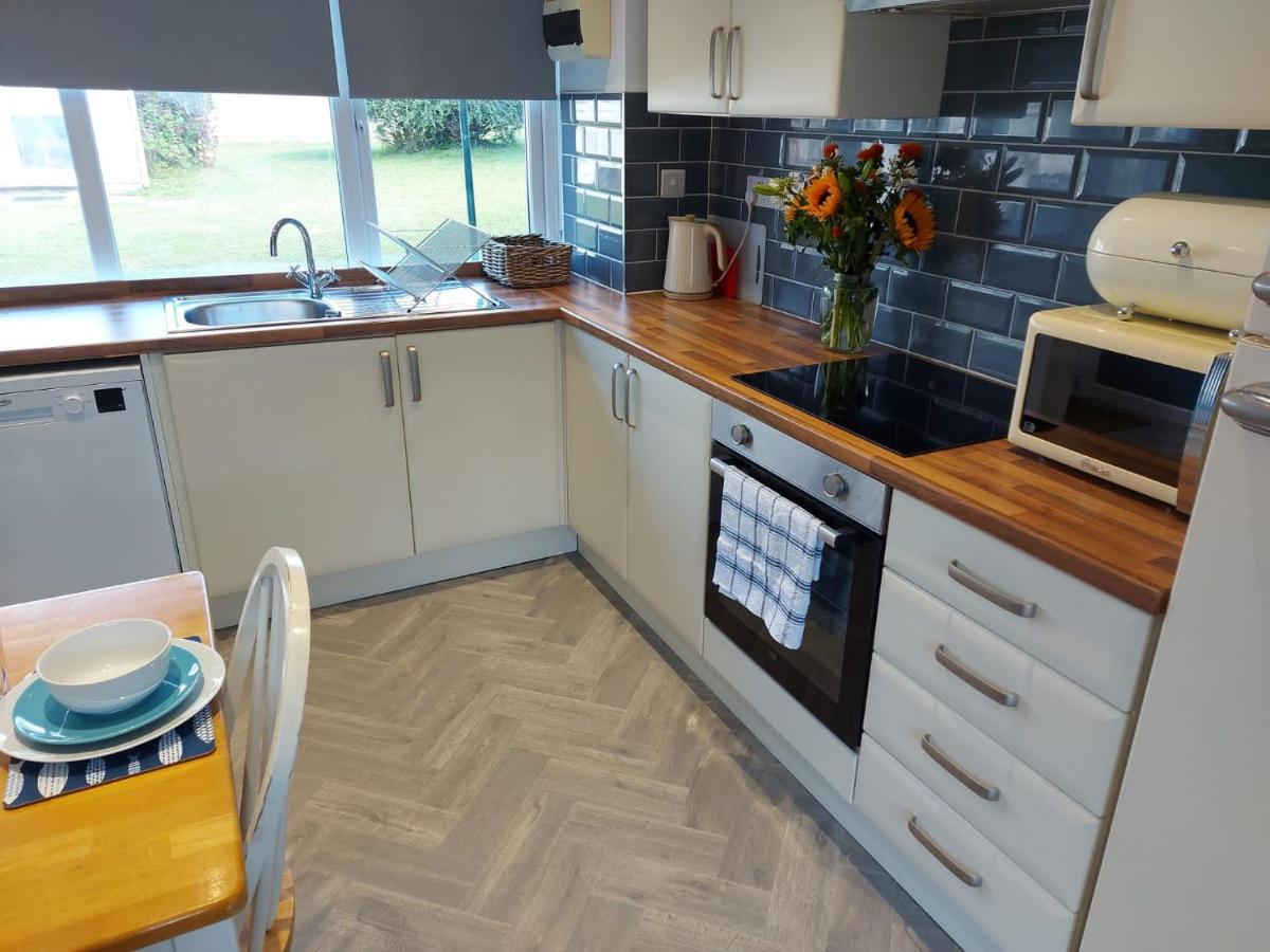 Вилла Galwad Y Mor A Coastal Escape In Pembrokeshire'S National Parks Lamphey Экстерьер фото